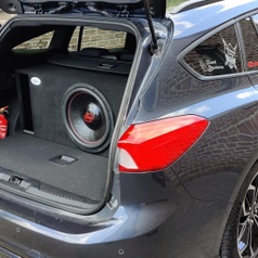 Ford Focus with bass pack