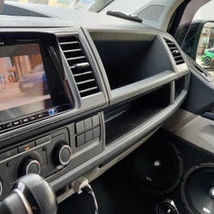 VW Transporter extreme audio